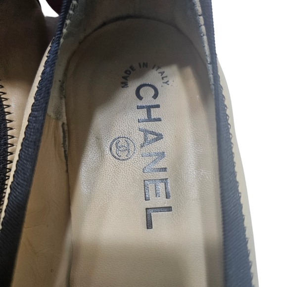 CHANEL Cap Toe Tan/ Black Ballet Flats Size 40/9-9.5 CC logo on side - Picture 12 of 13